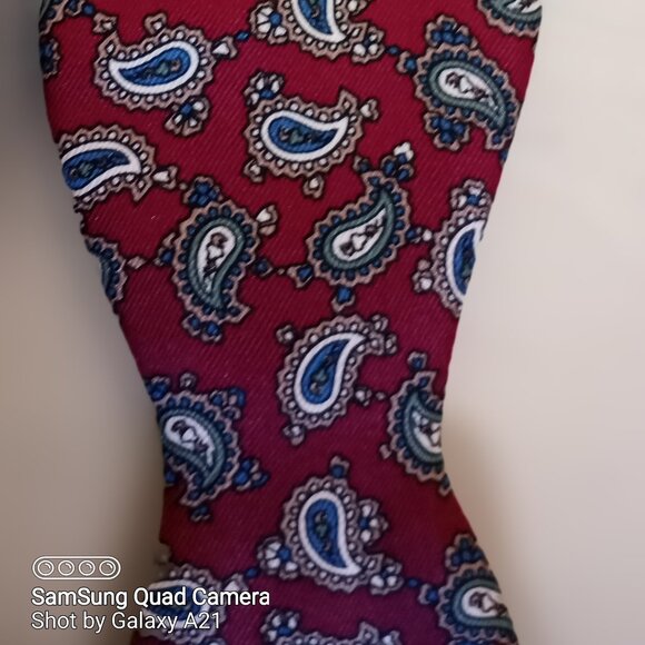'Briar' Paisley Bowtie 100%Silk Adjustable NWOT - Picture 3 of 7